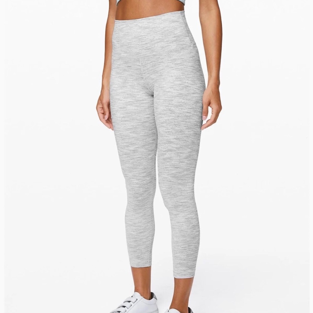 Lululemon 21” crop
